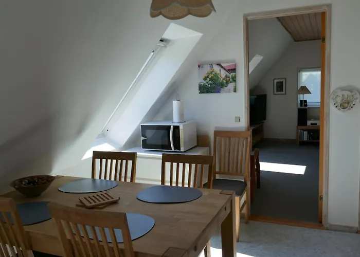 Gård * Borre